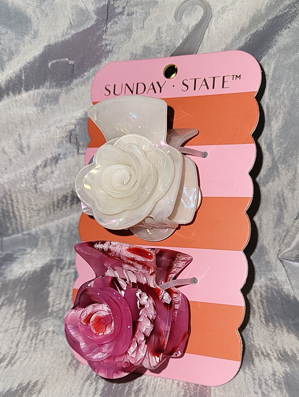 Sunday State Floral Hair Claw Set - Pearl White & Pink LS M